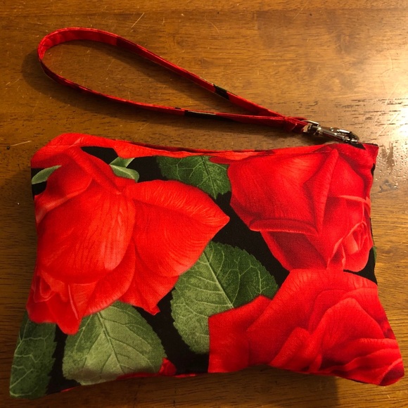 Wristlet - Picture 2 of 3
